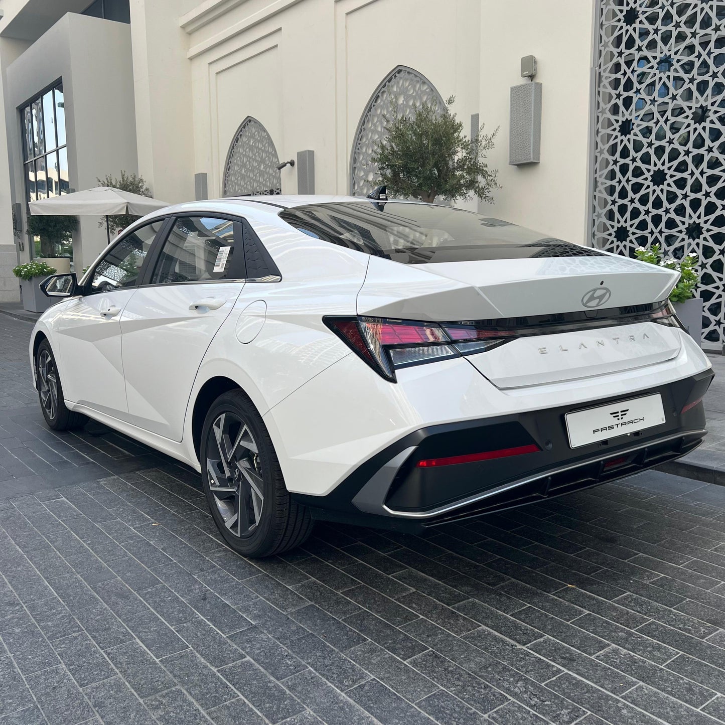 Hyundai Elantra 2025